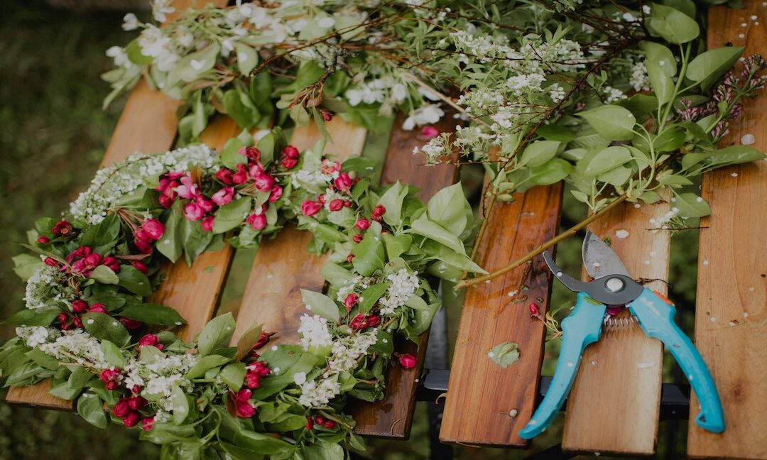 Holiday Wreath Making at Wrenn’s Farm