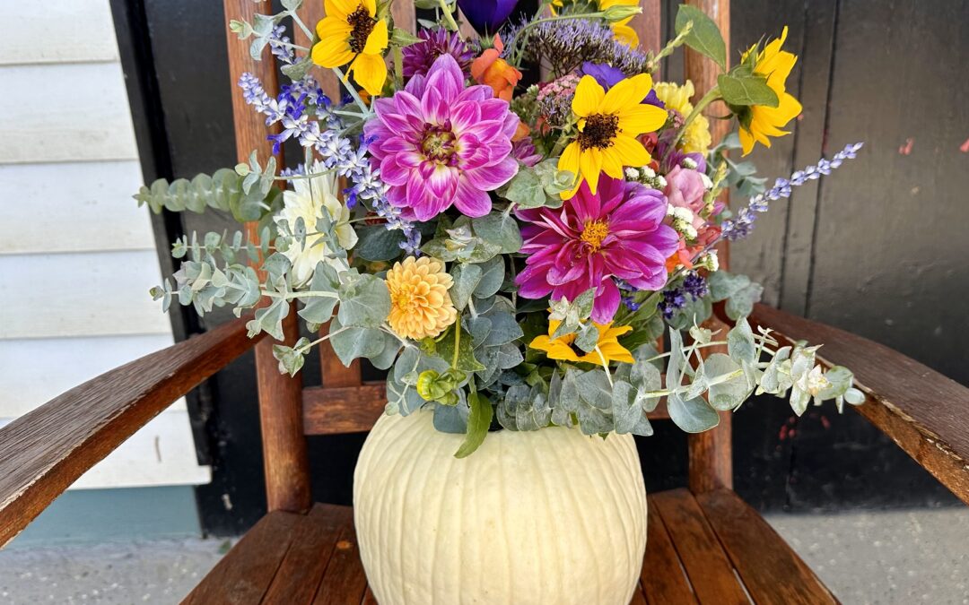 Happy Fall Y’all! A Pumpkins-Meet-Petals Flower Arranging Workshop